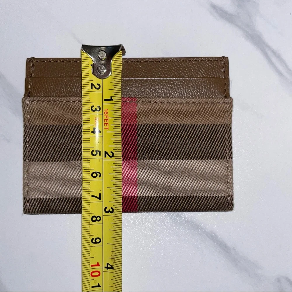Burberry Cardholder! Brand New With Tag & Packaging! Wallet